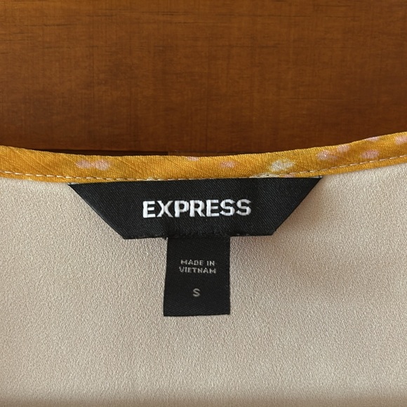Express Top - Picture 2 of 4